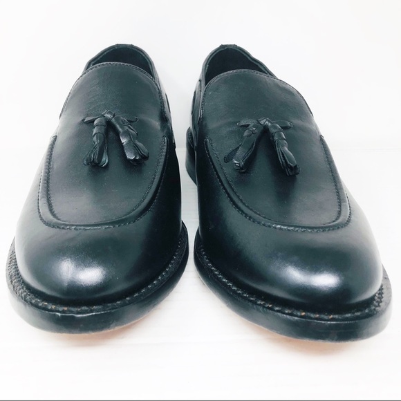 New Samuel Windsor Tasseled Leather 